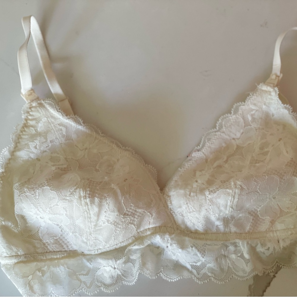Momanda Lace Nursing Bralette